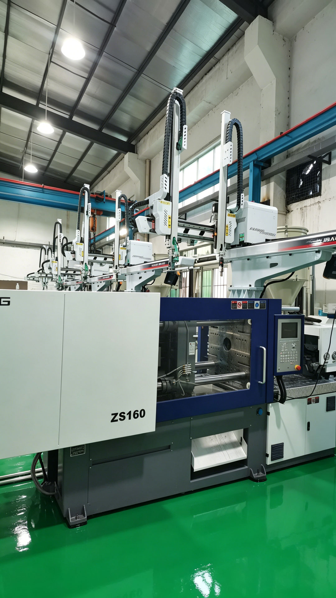 Yubao injection molding robot producing cosmetic packaging components in factory automation case